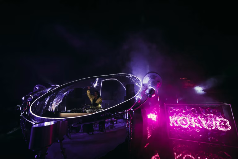 7 ريمكسات Deep House تعيدك إلى أجواء التسعينيات بروح عصرية