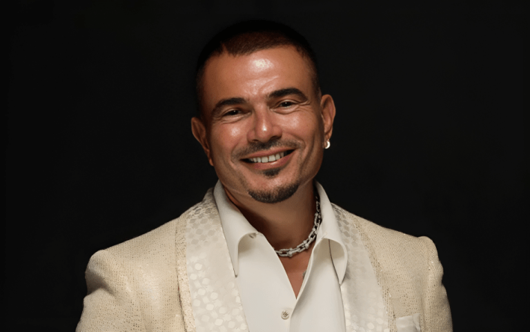 10 مسلسلات وأفلام جسدت حياة عمالقة الفن.. من العندليب وأم كلثوم إلى عمرو دياب