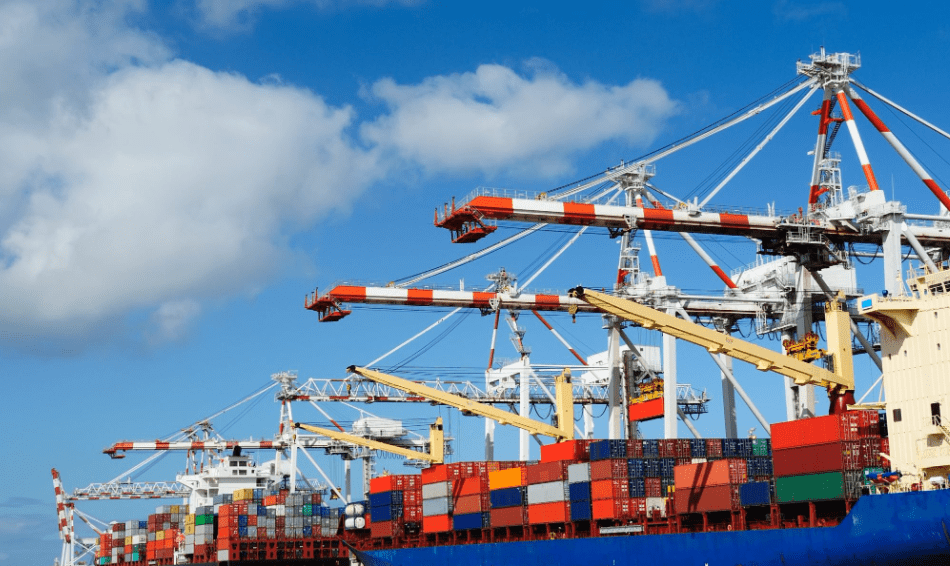 الصادرات غير البترولية وارتفاع احتياطي النقد الأجنبي بمصر