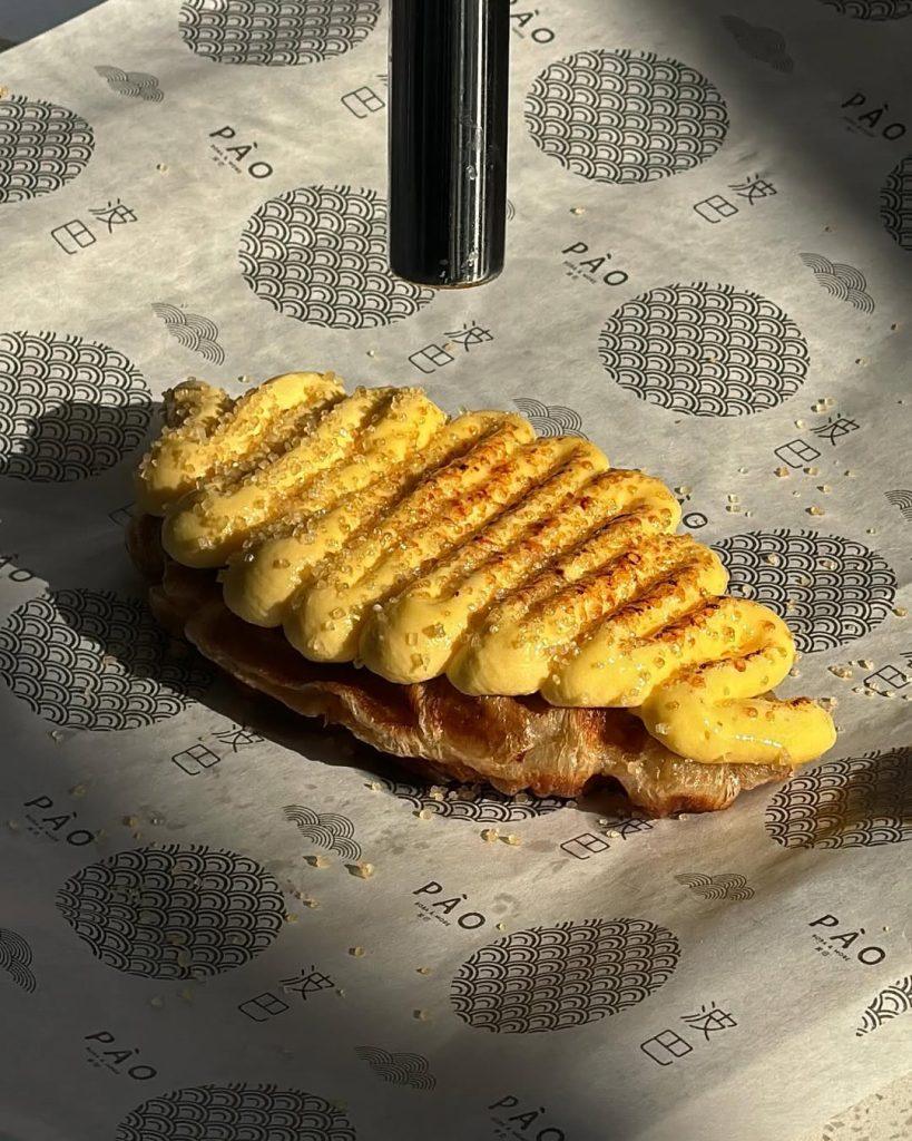 أكلات ومشروبات بالكريم بروليه