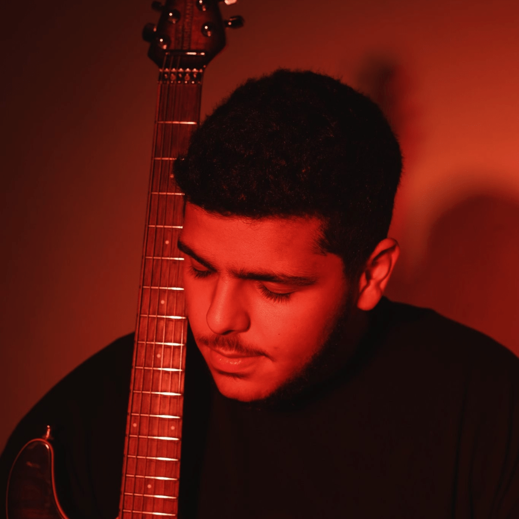 من هو الفنان تووليت