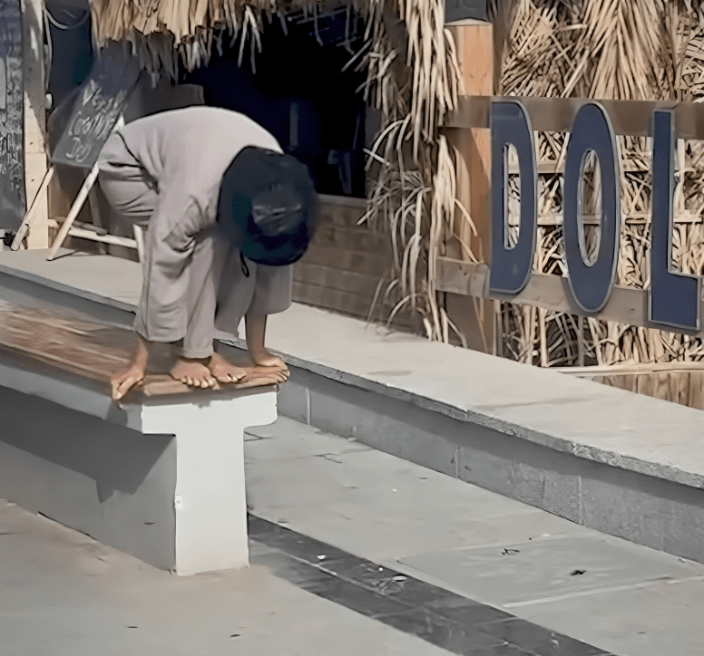 فيديو أجانب دهب 