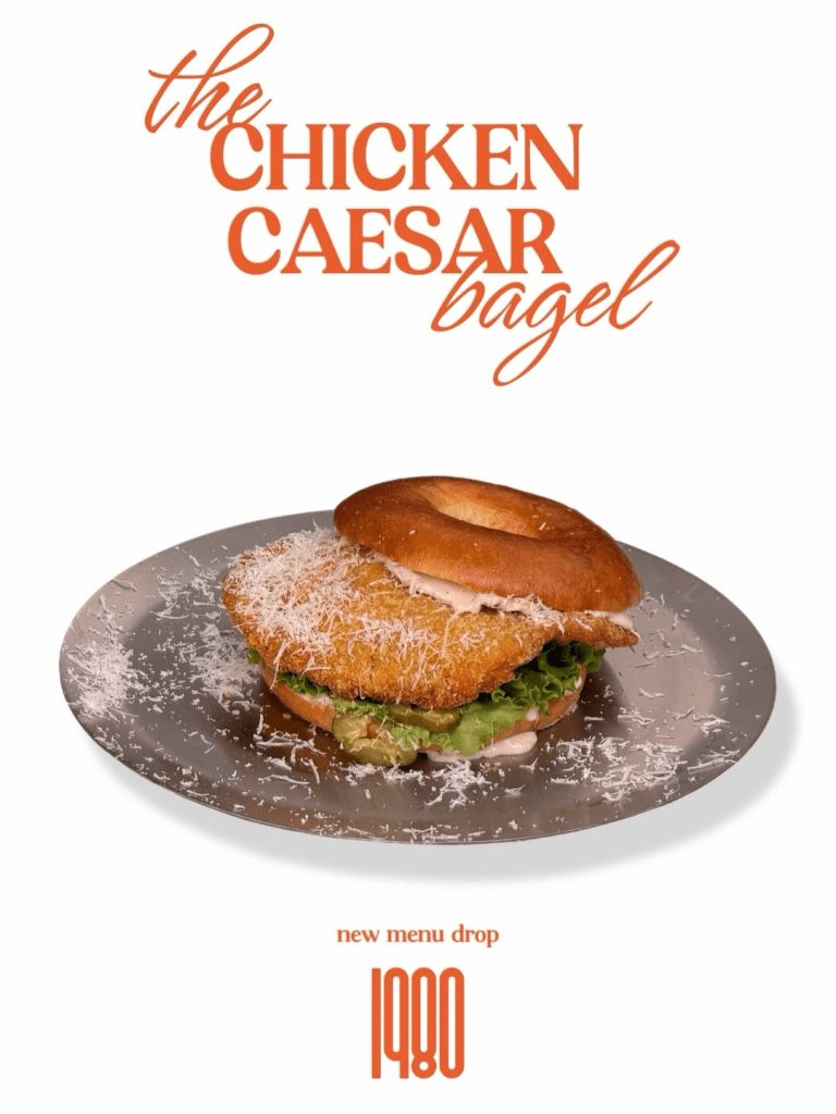 تشيكن سيزر باجل (Chicken Caesar Bagel) - 1980 Coffee