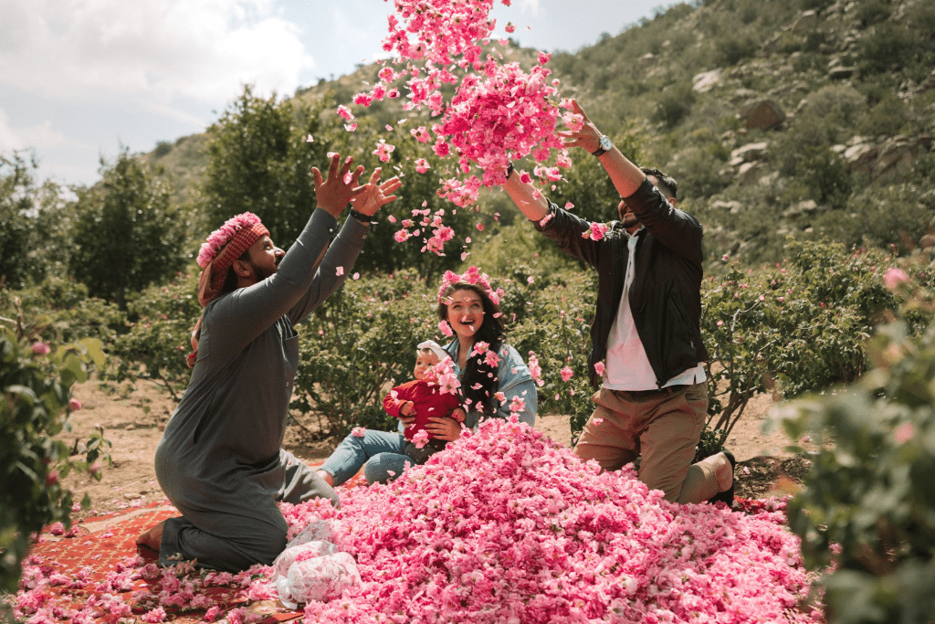  رحلات موسم الورد الجبل الأخضر
