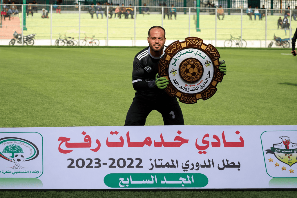 لاعبو كرة قدم فلسطينيون كأس العالم