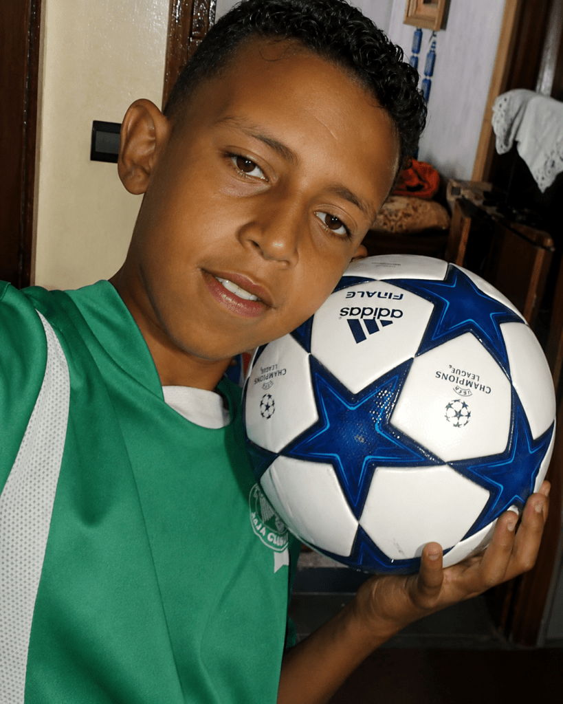 طفولة اللاعب سفيان رحيمي