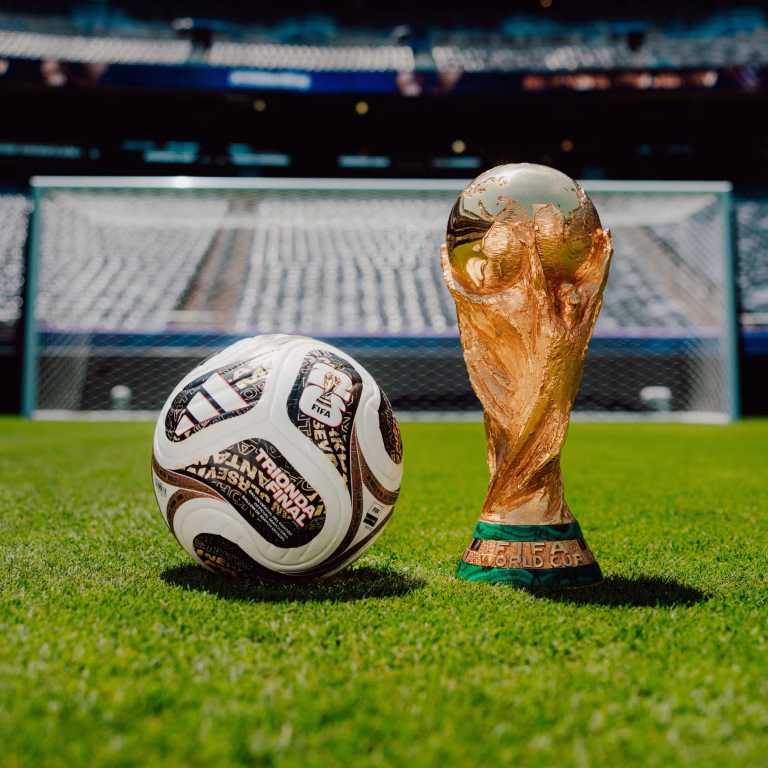 الدور الإماراتي في صناعة كرة كأس العالم 2026