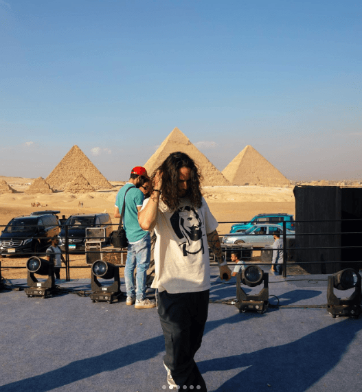 نجوم عالميون حفلات الأهرامات شاكيرا
