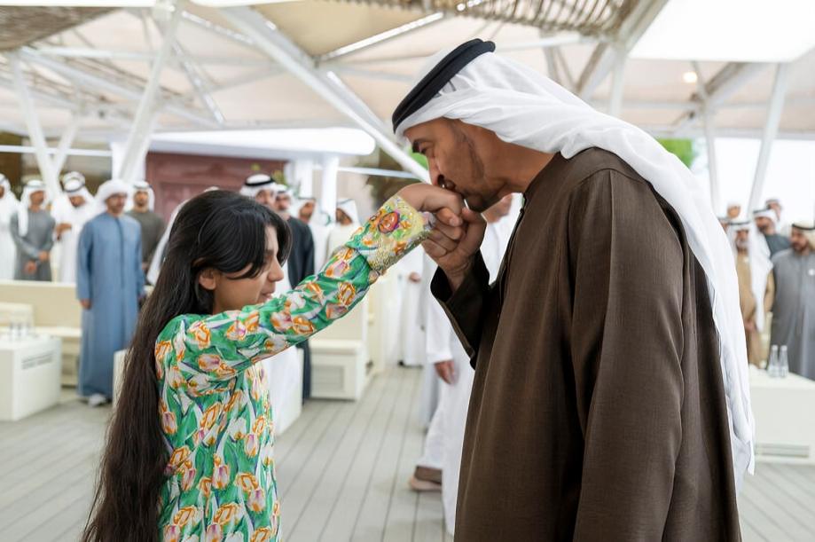 الطفلة الإماراتية الظبي المهيري أصغر مهندسة ذكاء اصطناعي