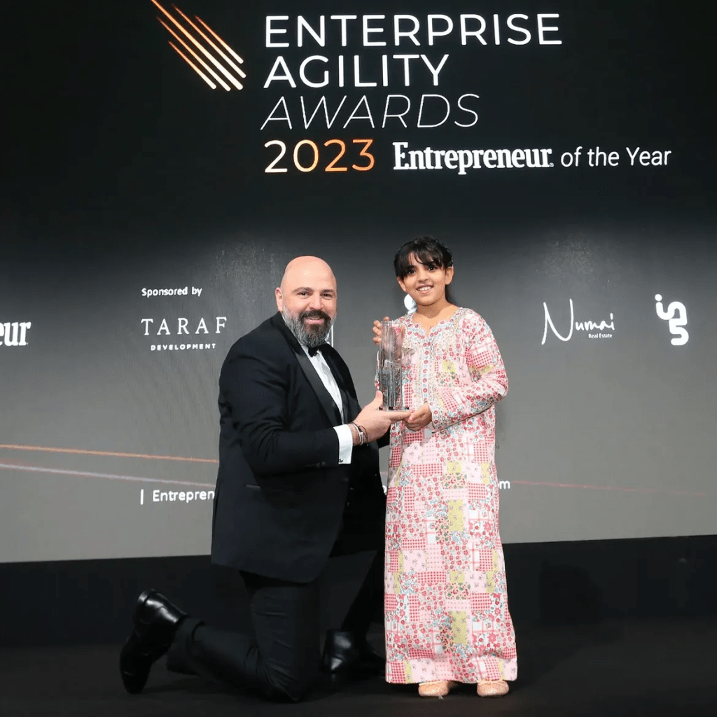 فوز الظبي بجائزة Young Entrepreneur Of The Year