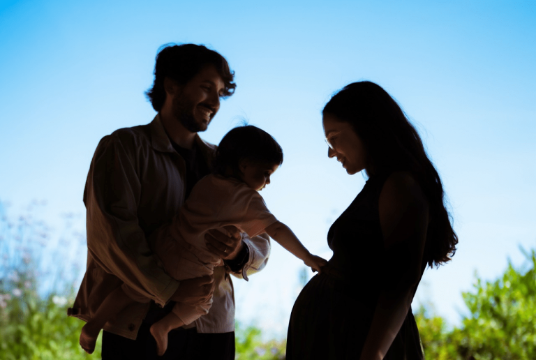 أجمل إطلالات الأميرة إيمان بنت عبدالله الثاني بمناسبة استقبال توأمها