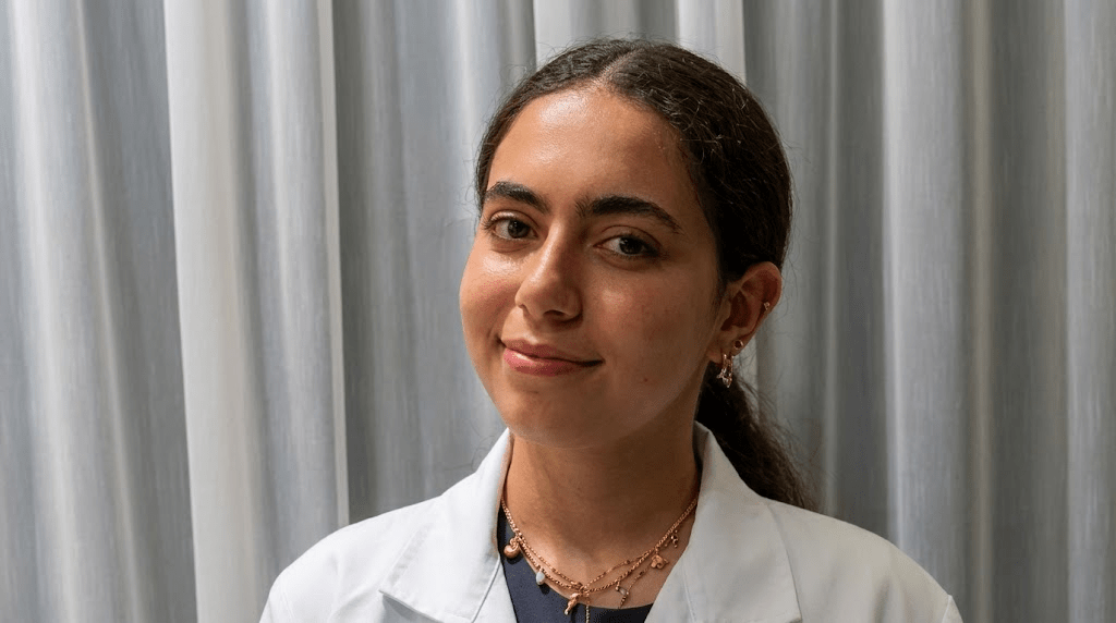 فتاة مول التجمع أرابيلا