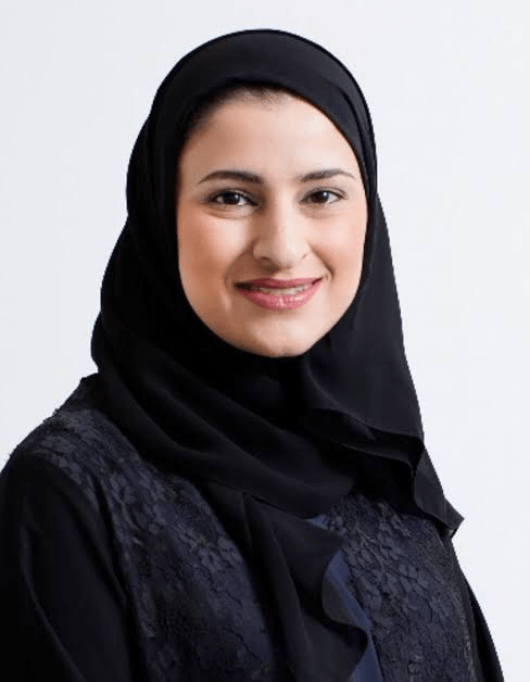 نساء إماراتيات مؤثرات يوم المرأة الإماراتية