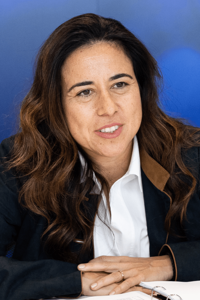 نساء إماراتيات مؤثرات يوم المرأة الإماراتية