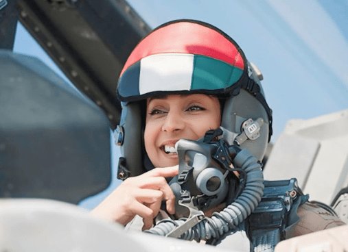 نساء إماراتيات مؤثرات يوم المرأة الإماراتية