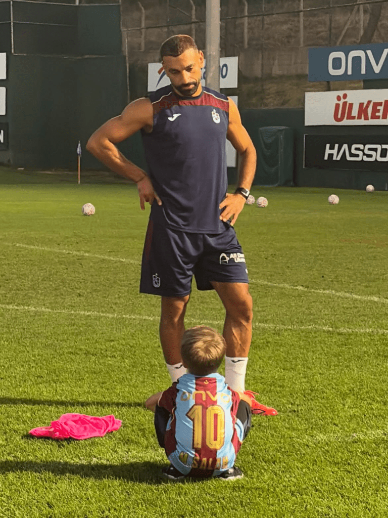 محمد صلاح  طرابزون  طفل ليفربول إسحاق كريني