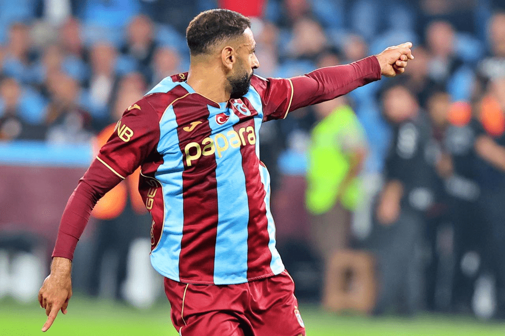كم هاتريك سجله محمد صلاح قبل طرابزون؟